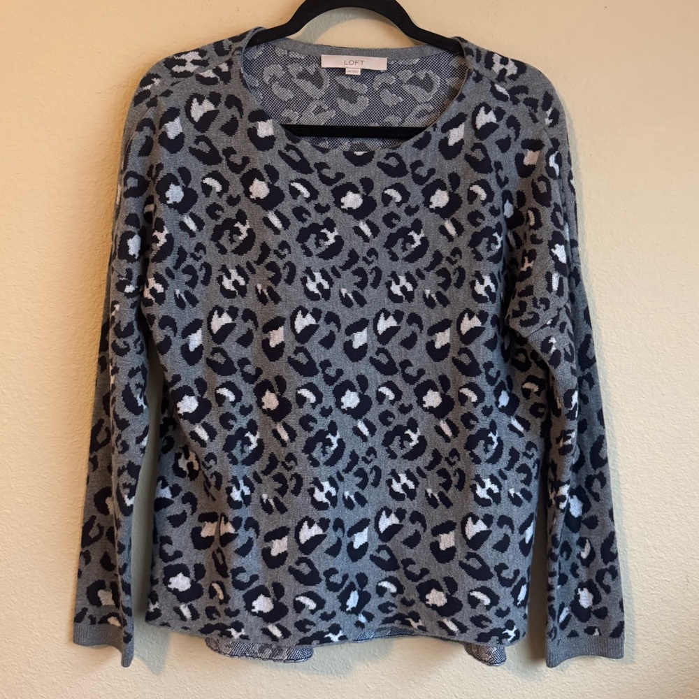 Ann Taylor LOFT cozy leopard print sweater